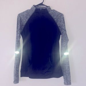 Reflective Athletic Long-sleeve Mock-neck Runners Top w Kangaroo Pockets Size M